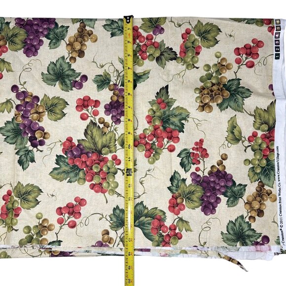 Cranston 2011 Fabric Grapes Red Purple Leaves Print 44 x 36 Inch Remnant - Picture 3 of 5